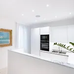 Dimora Elegante Con Esclusivo Giardino Privato