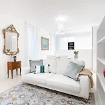 Dimora Elegante Con Esclusivo Giardino Privato Apartmán
