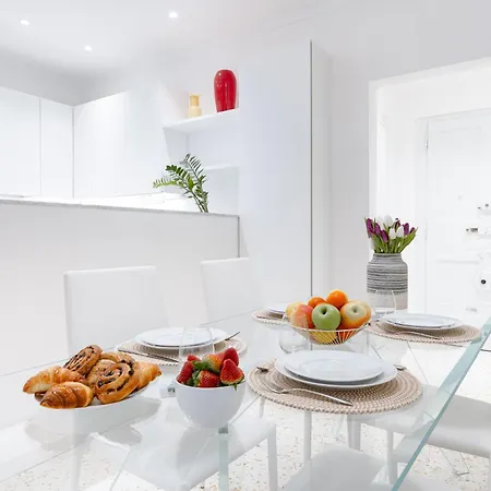 Διαμέρισμα Dimora Elegante Con Esclusivo Giardino Privato *