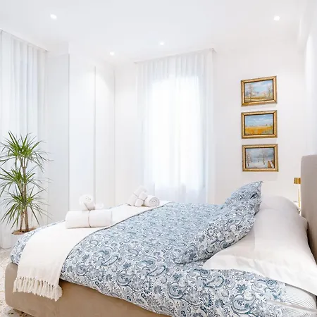 Apartment Dimora Elegante Con Esclusivo Giardino Privato