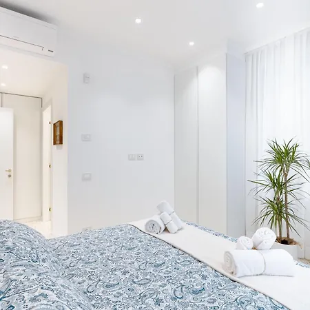 Dimora Elegante Con Esclusivo Giardino Privato *