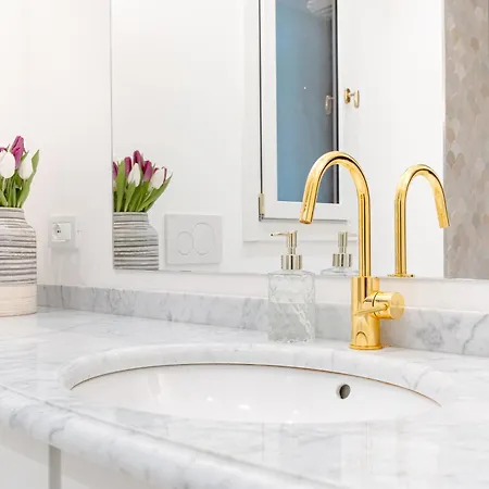 Dimora Elegante Con Esclusivo Giardino Privato Apartment *