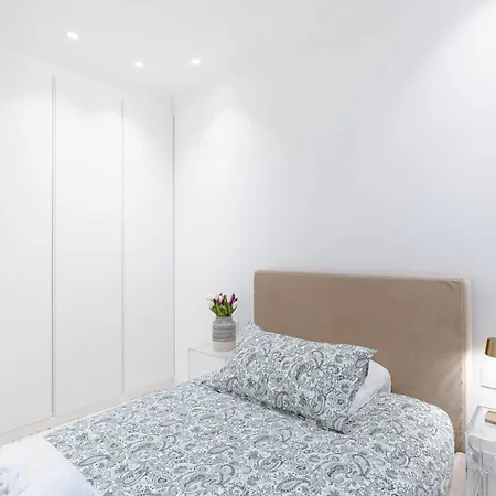 Apartment Dimora Elegante Con Esclusivo Giardino Privato