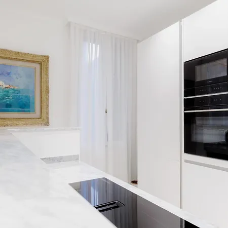 Dimora Elegante Con Esclusivo Giardino Privato Apartment *