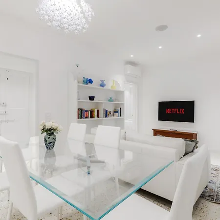 Dimora Elegante Con Esclusivo Giardino Privato Apartment