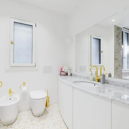 Dimora Elegante Con Esclusivo Giardino Privato Apartament Wenecja