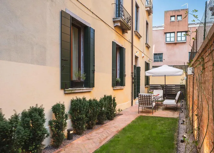 Dimora Elegante Con Esclusivo Giardino Privato * Βενετία