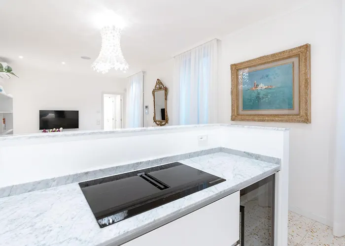 Διαμέρισμα Dimora Elegante Con Esclusivo Giardino Privato Βενετία