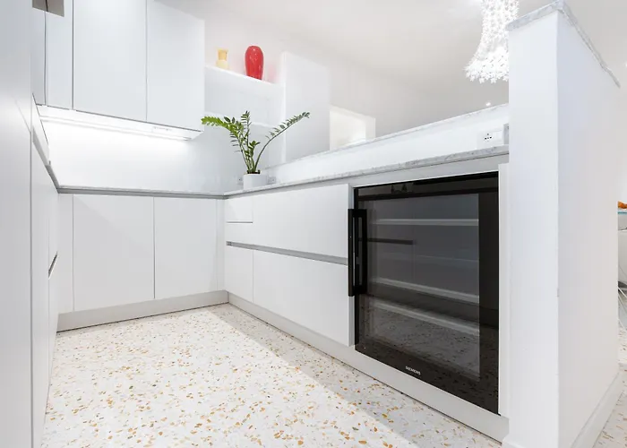 Διαμέρισμα Dimora Elegante Con Esclusivo Giardino Privato *