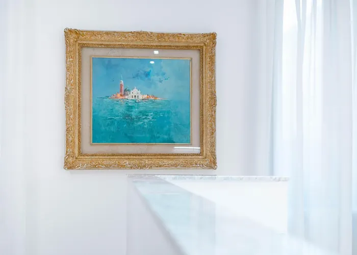 Dimora Elegante Con Esclusivo Giardino Privato Βενετία