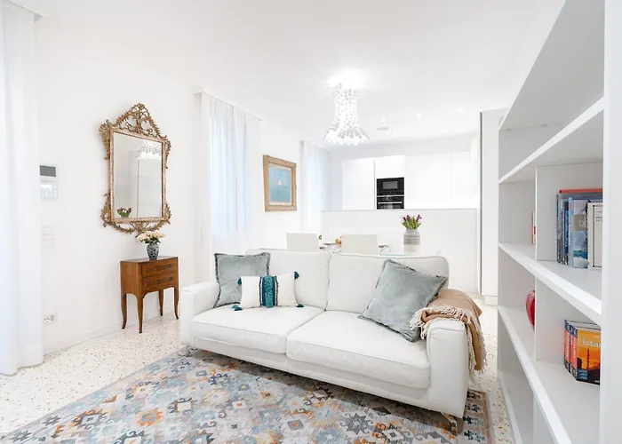 Dimora Elegante Con Esclusivo Giardino Privato Διαμέρισμα