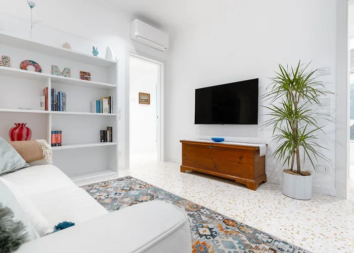 Διαμέρισμα Dimora Elegante Con Esclusivo Giardino Privato *