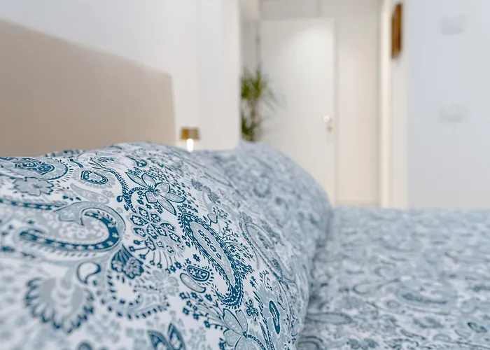 Dimora Elegante Con Esclusivo Giardino Privato