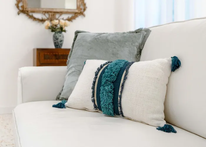 Dimora Elegante Con Esclusivo Giardino Privato