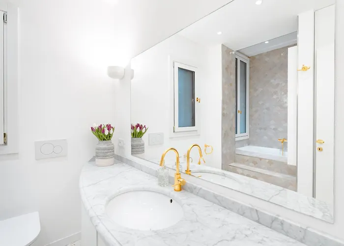 Dimora Elegante Con Esclusivo Giardino Privato Βενετία