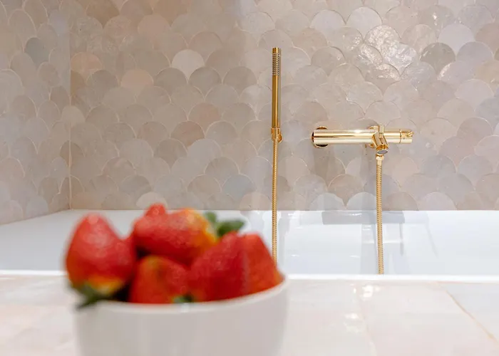 Διαμέρισμα Dimora Elegante Con Esclusivo Giardino Privato *