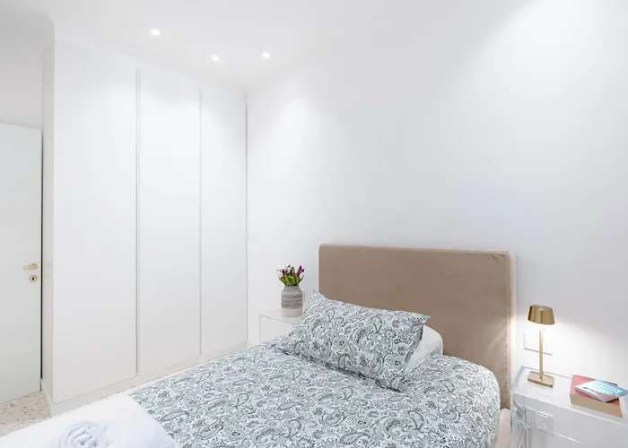 Διαμέρισμα Dimora Elegante Con Esclusivo Giardino Privato