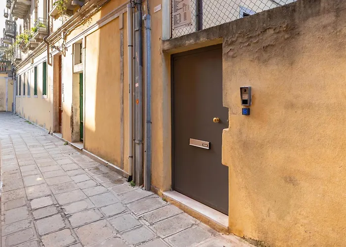 Dimora Elegante Con Esclusivo Giardino Privato * Βενετία